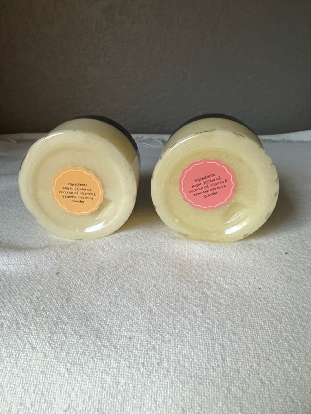 Sandalwood & Bay Rum Sugar Scrub - Gentle Exfoliating Body Scrub (Yellow) - Picture 5 of 9